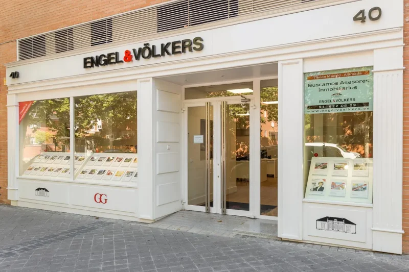 Teléfono Engel & Völkers España: Atención al Cliente y Contacto Inmobiliario