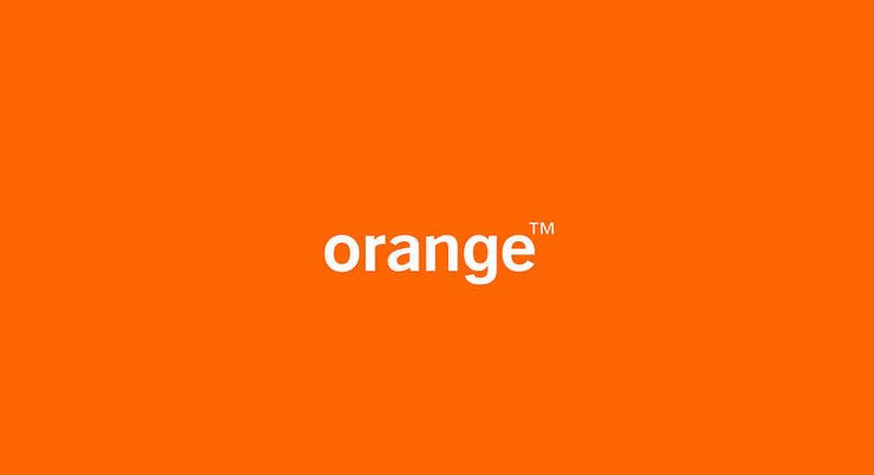 Si tienes móvil en Orange, ahora puedes elegir entre tres ofertas con fibra, fútbol y streaming con descuento