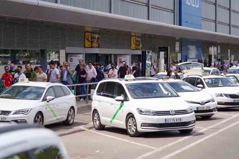Taxi Ibiza: teléfono, contacto y cómo pedir taxi