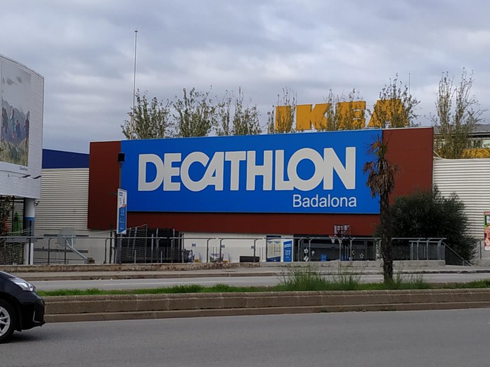 Teléfono de Decathlon Badalona Atención al Cliente: Contacto, Dirección, Horarios y Servicios